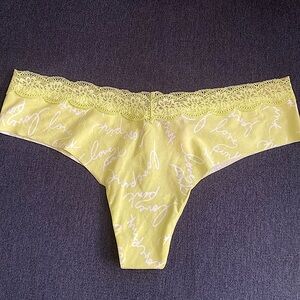 VS Pink no show thong panty in XL